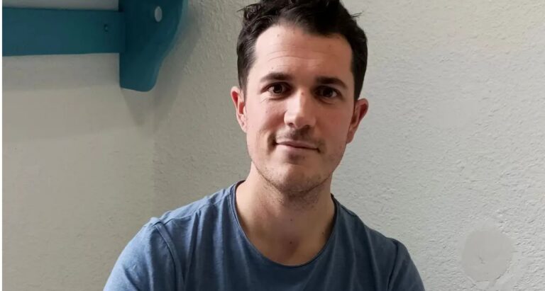 Diététicien nutritionniste Julien Choubard en consultation à Saint-Chamas, offrant des conseils nutritionnels personnalisés en France